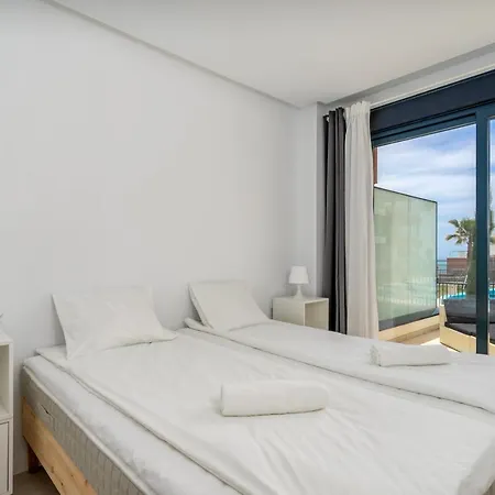 Fantastic Poolfront In Middel Views By Costarentals - Ref 161 Apartment